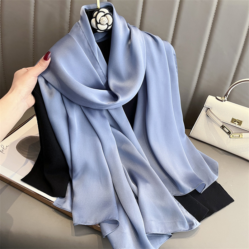 2024 Luxury Brand Spring Large - Silk Neck Scarf 评论和价格